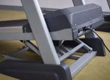The causes & solution to the “sliding” of treadmill running belt