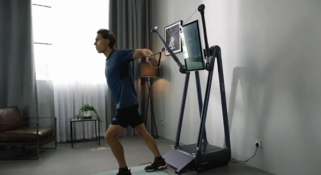 Newly developed digital strength training + Mirrow + Content