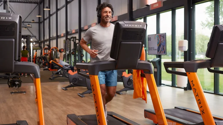 Basic Fit Gym Cardio zones with Matrix Treadmill