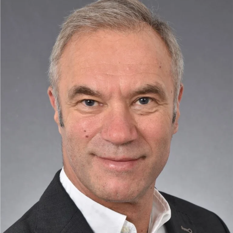 Thomas Kantelberg from SHUA Fitness